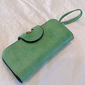 Vintage 60’s/70’s Green Leather Mini Clutch Wallet with metal clasp wristlet